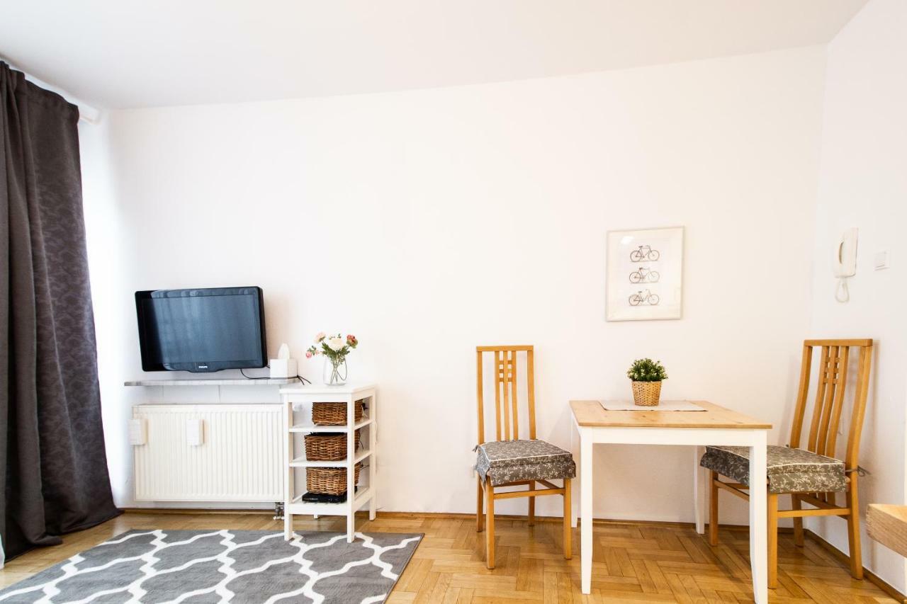 Arkadia Chillout Apartment 바르샤바 외부 사진